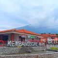 Mojo kembangsore Park Pacet