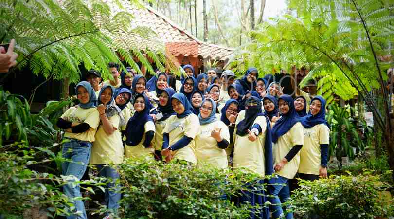 Outbound Gathering Kedai Hutan Cempaka Prigen bersama Klinik Mata Jombang