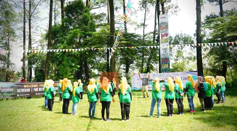 Outbound Sekar Mamamia Program Csr Petrokimia Gresik di Pacet