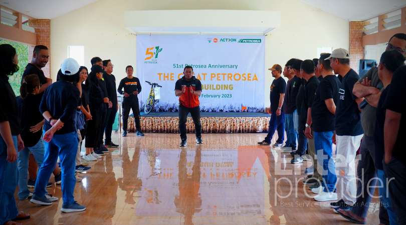 Outbound Team Building di Trawas 